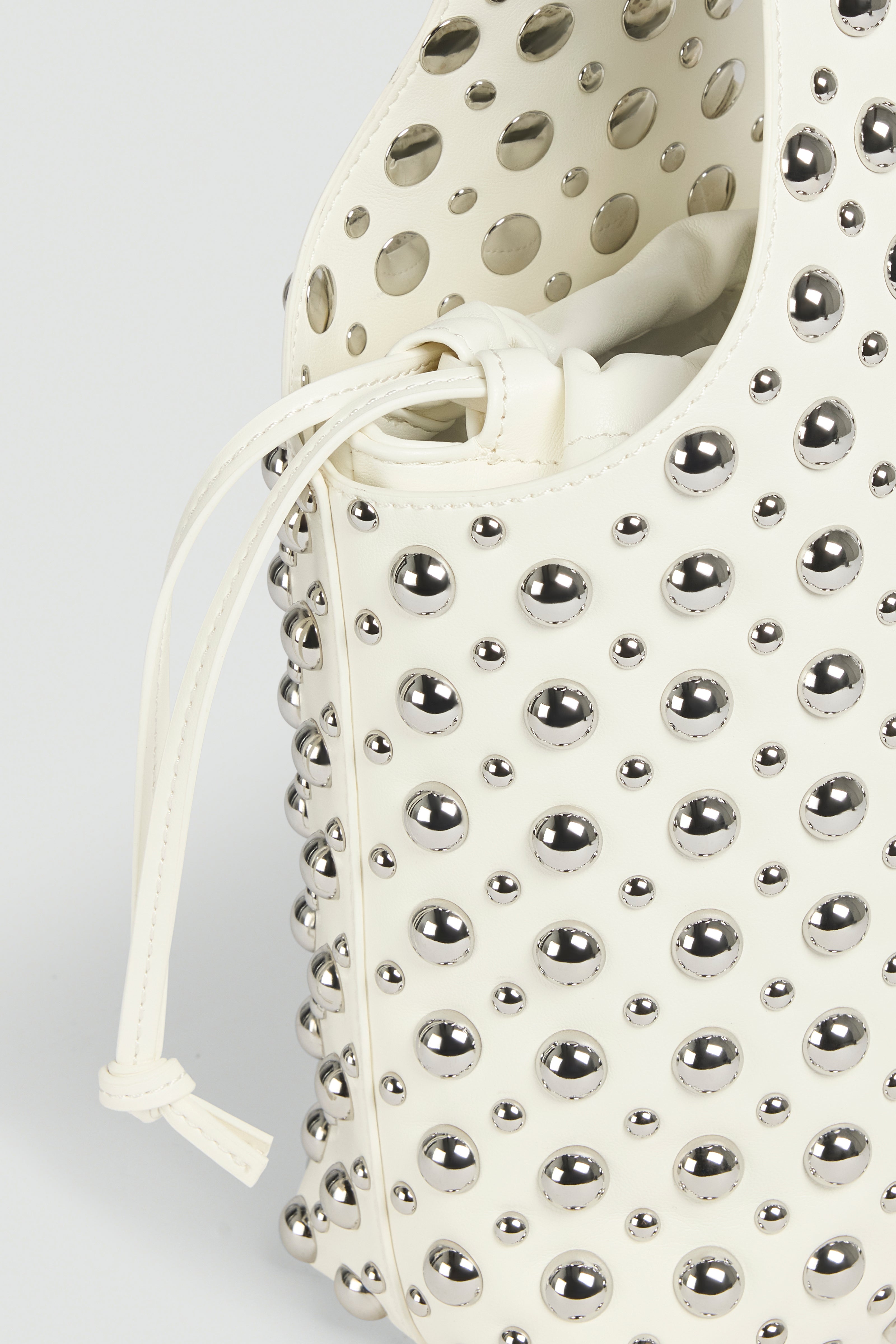 BORSA-SECCHIELLO-CON-BORCHIE