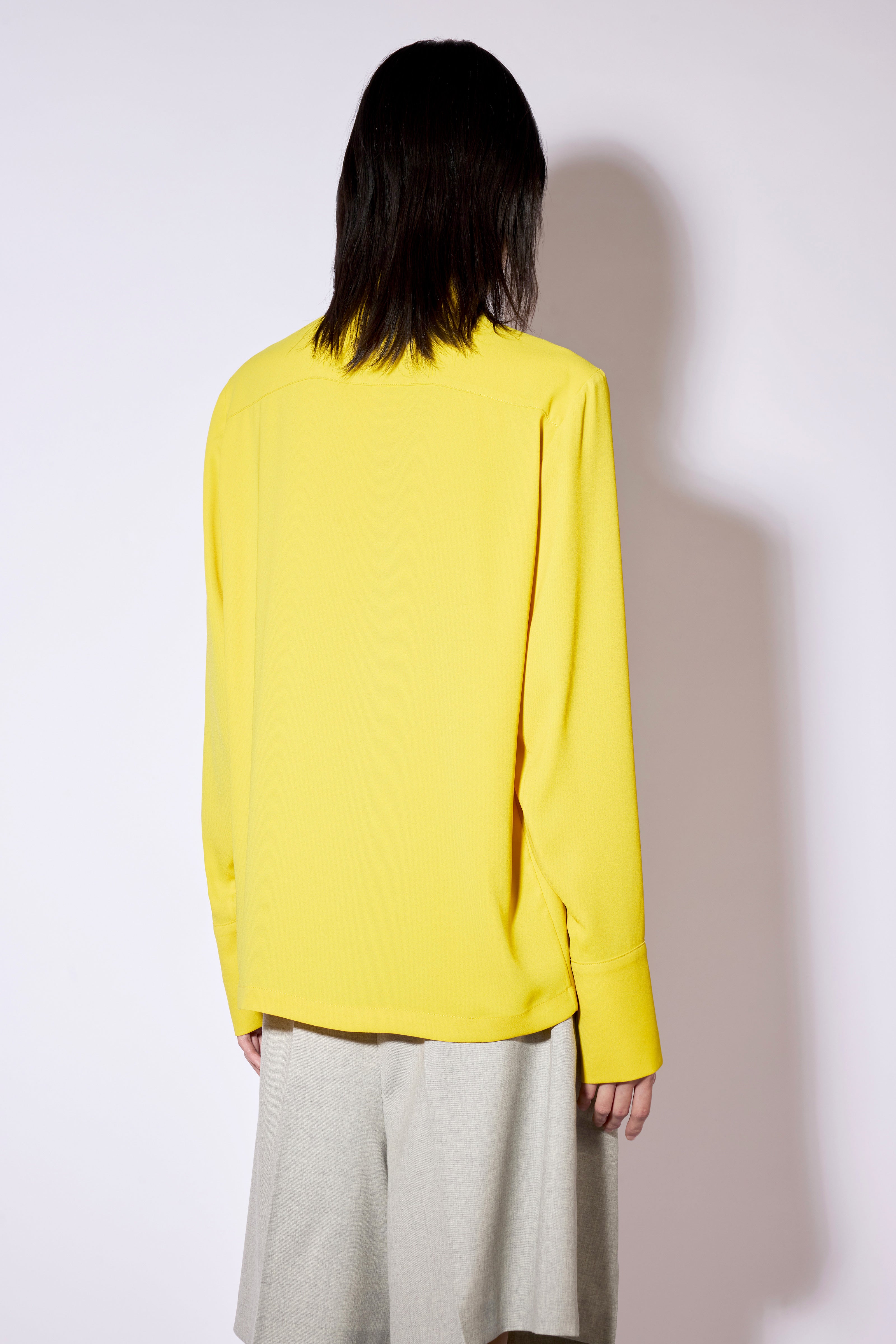W6FF6WT08B07-0-C-BLUSA