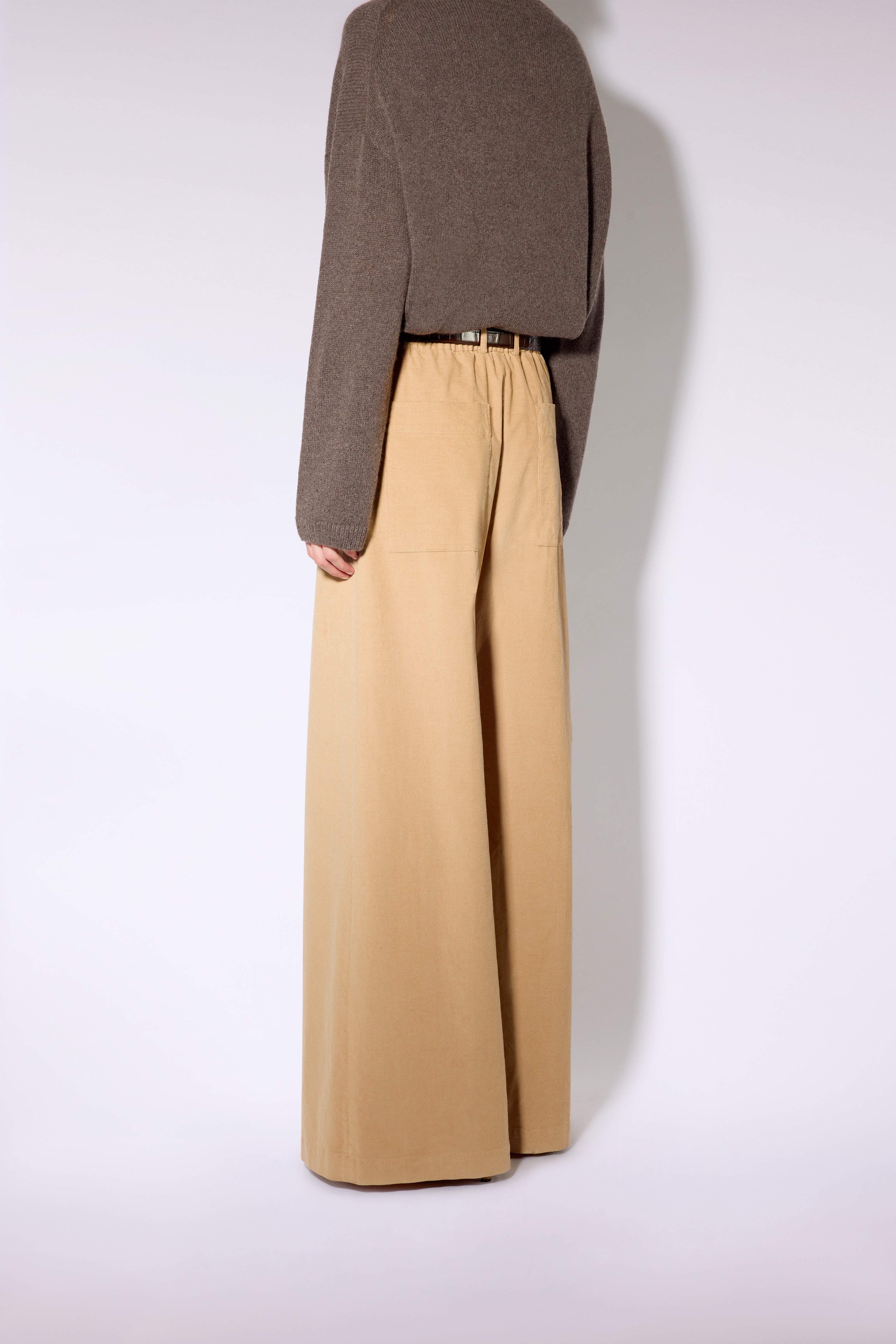 PANTALONE-BENTON