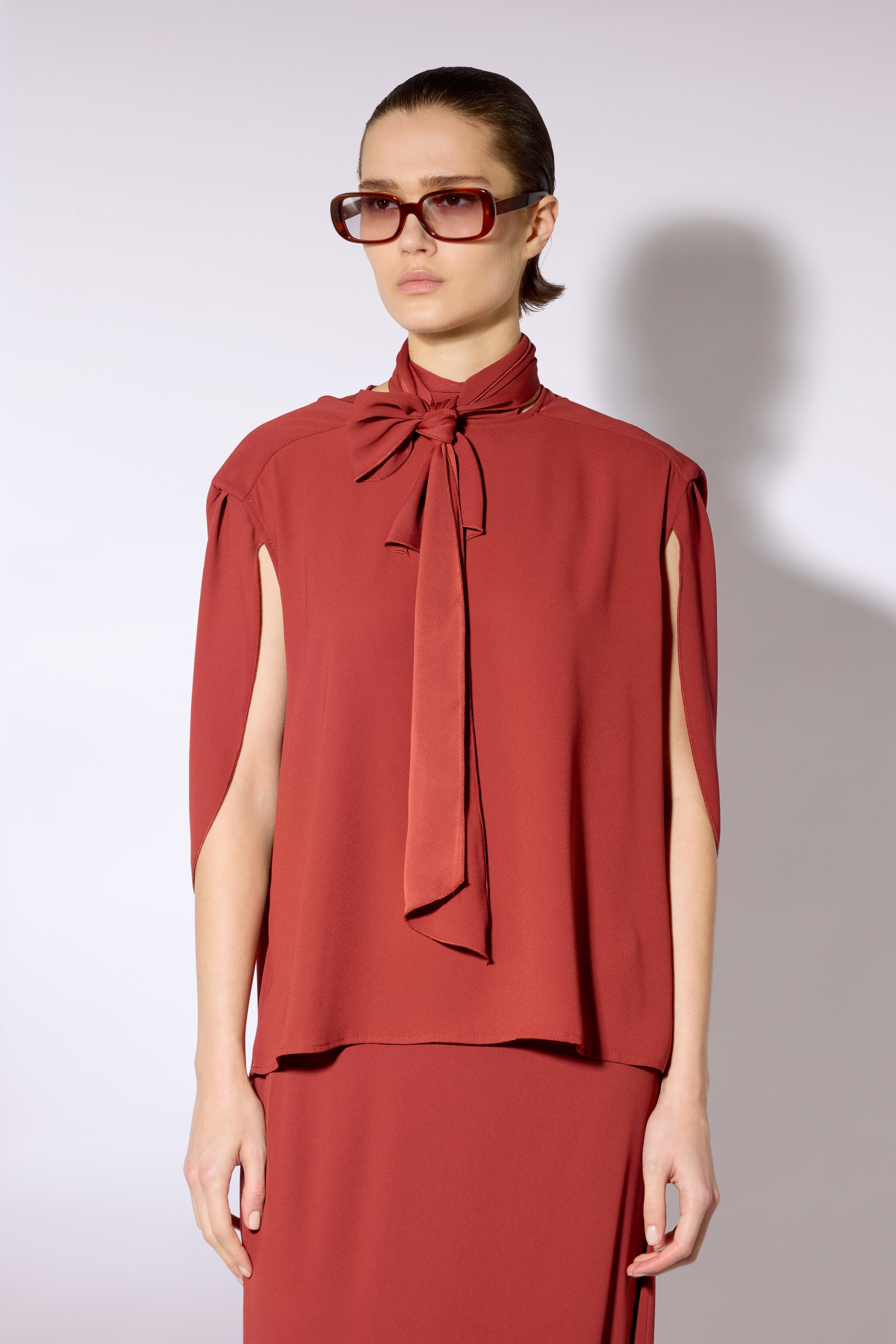 BLUSA-INDRA