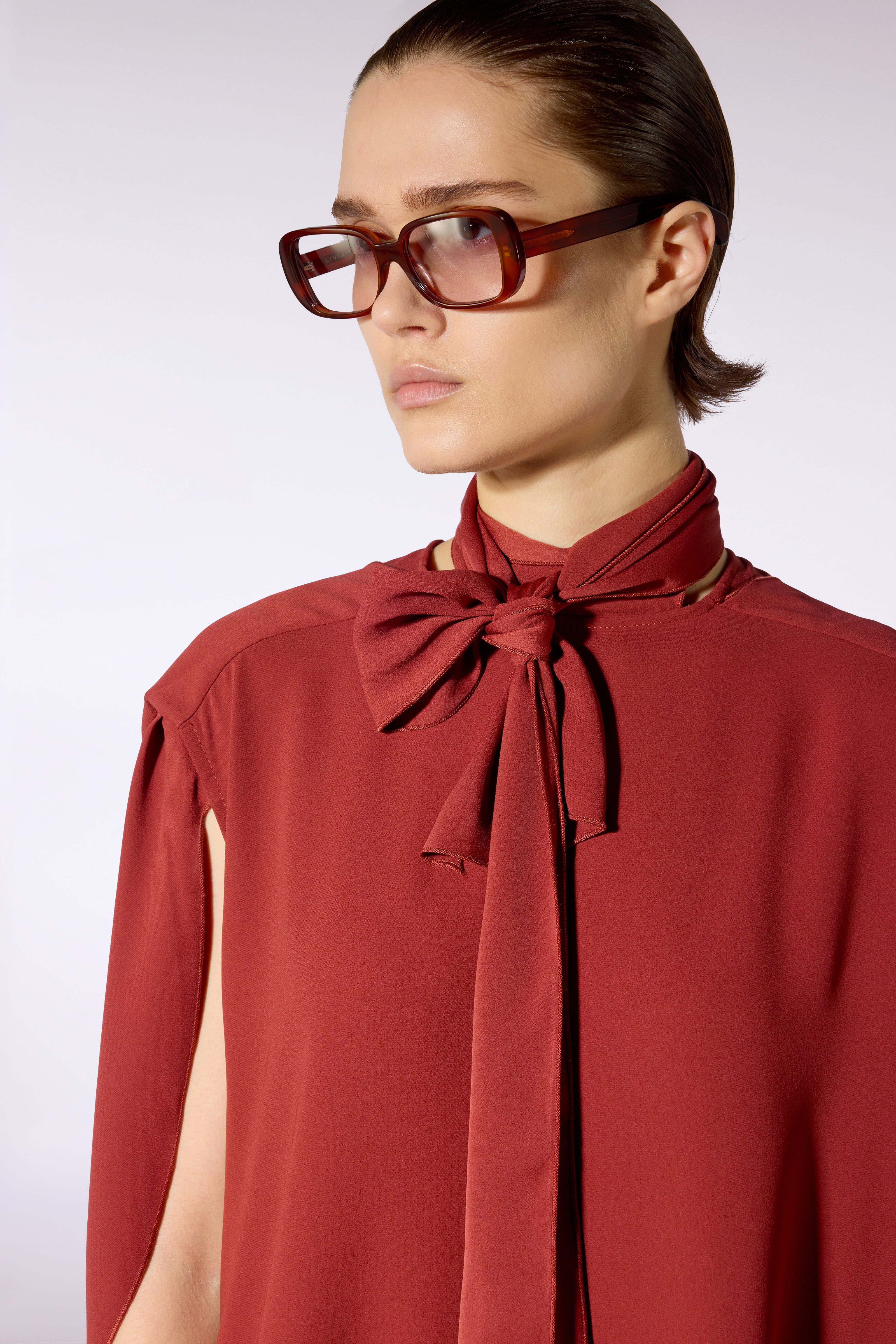 BLUSA-INDRA