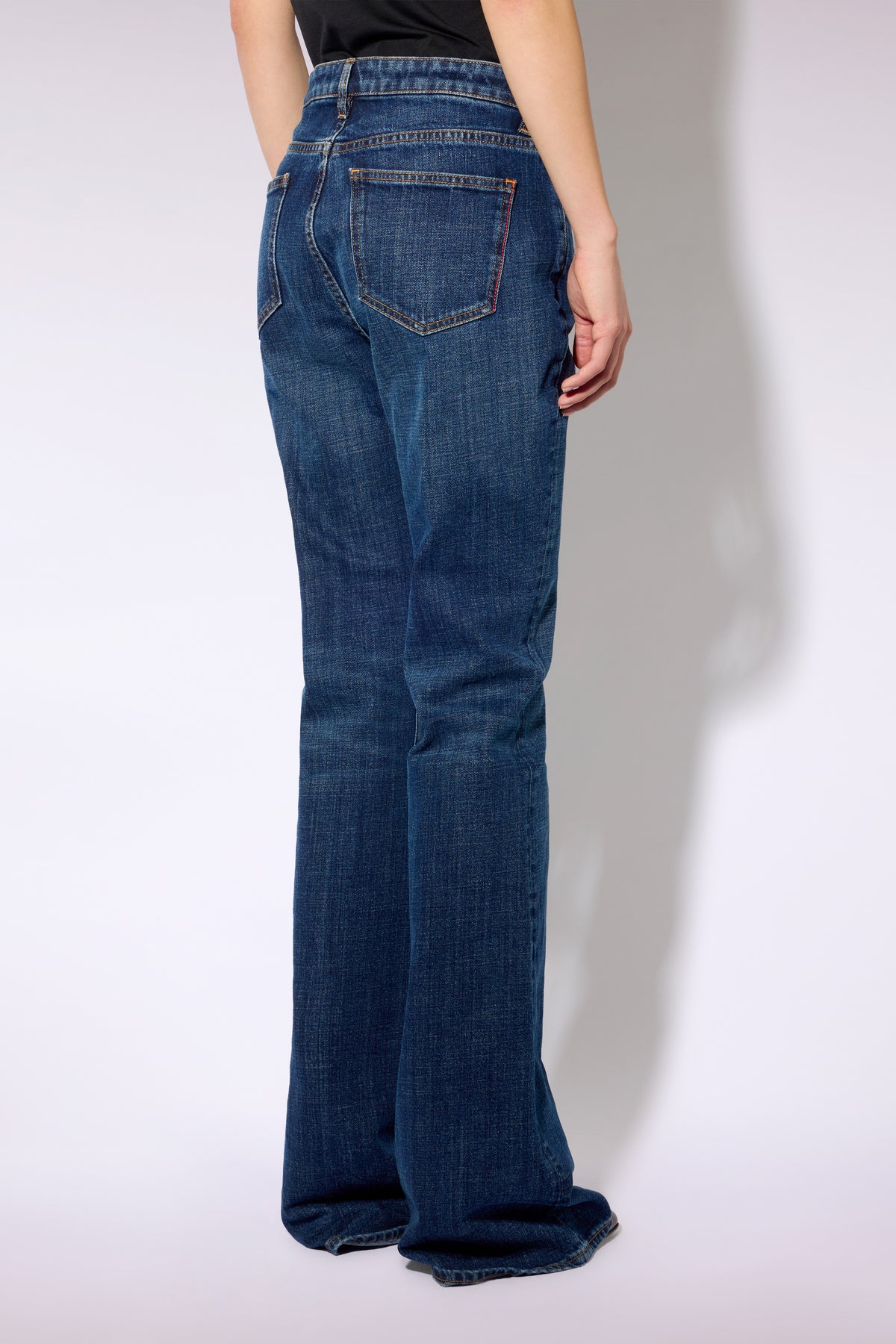 W6LL6WY73Z89-0-E-JEANS