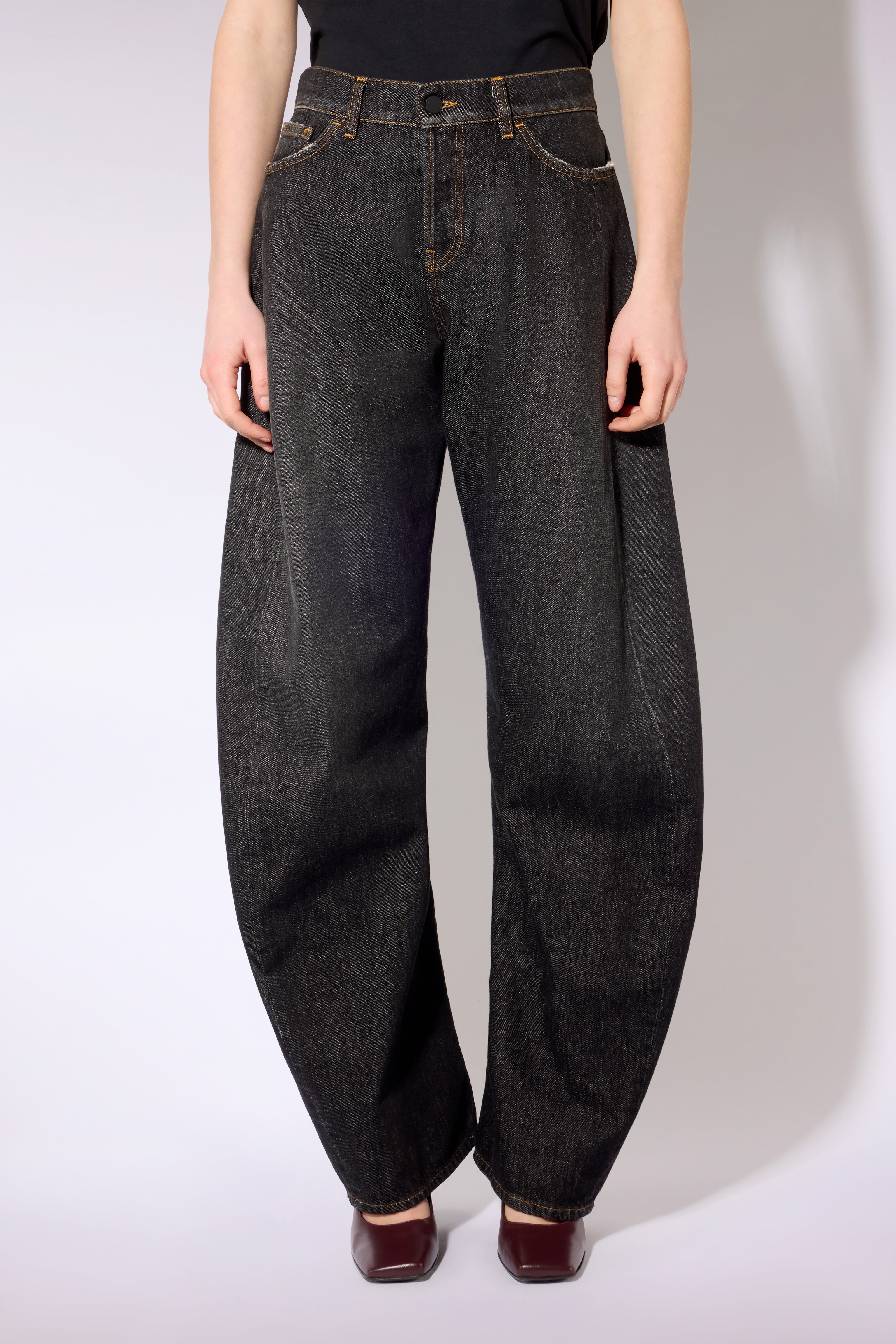 JEANS-JAMES